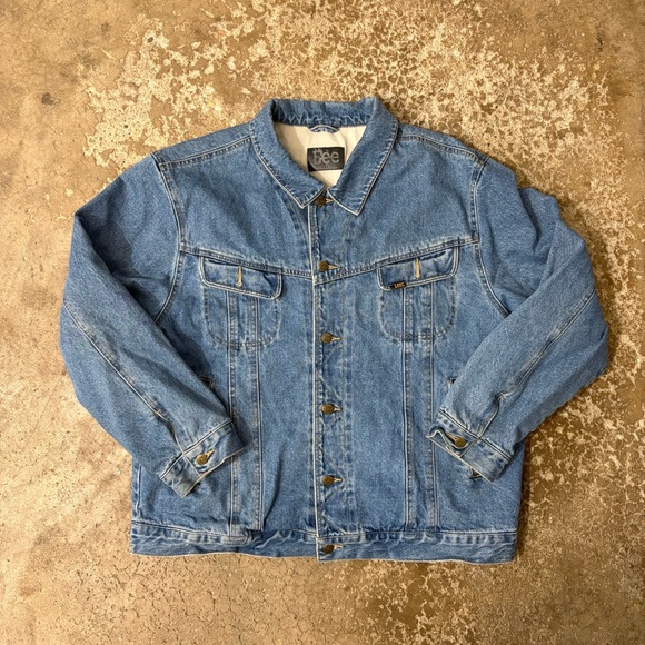 Vintage Lee Men Size XL Blue Denim Trucker Jacket Lined 90s Made Hong Kong - Picture 1 of 9